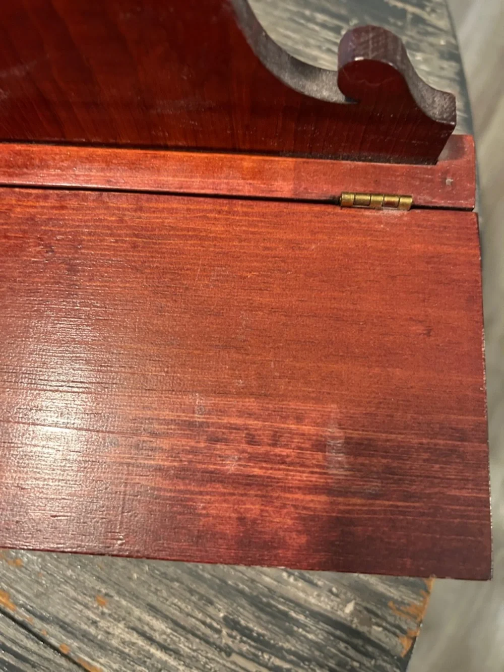 Mahogany-Finish Wooden Wall Shelf - Classic Home Wall Decor